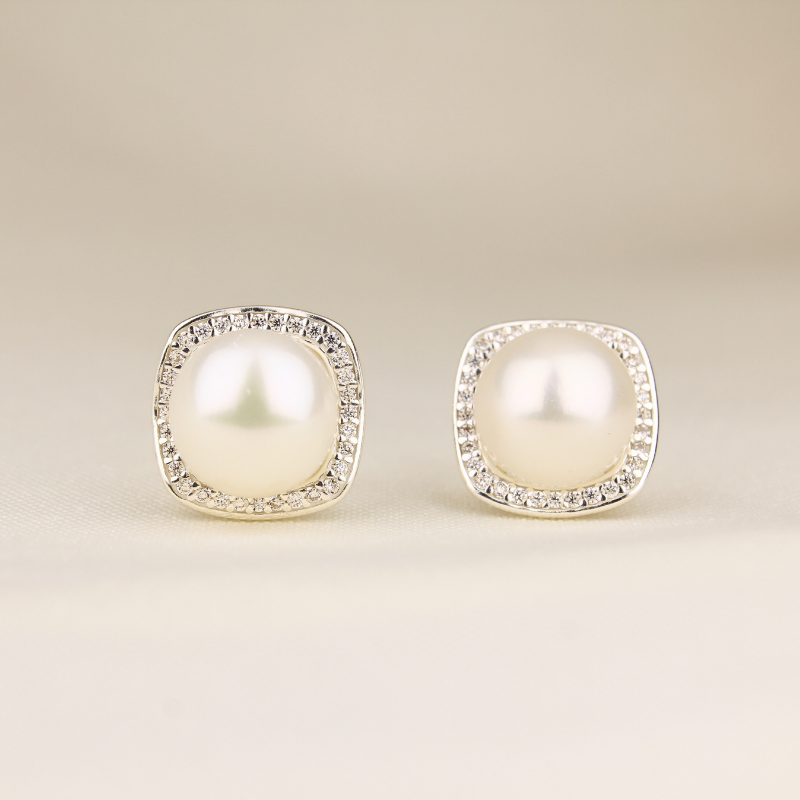 Sqaure Silver Pearl Stud